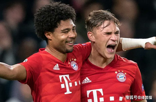 开云APP-包含德甲窗口期走向成谜；巴塞罗那官宣签约；赛场秩序良好；赛程密集仍需轮换的词条