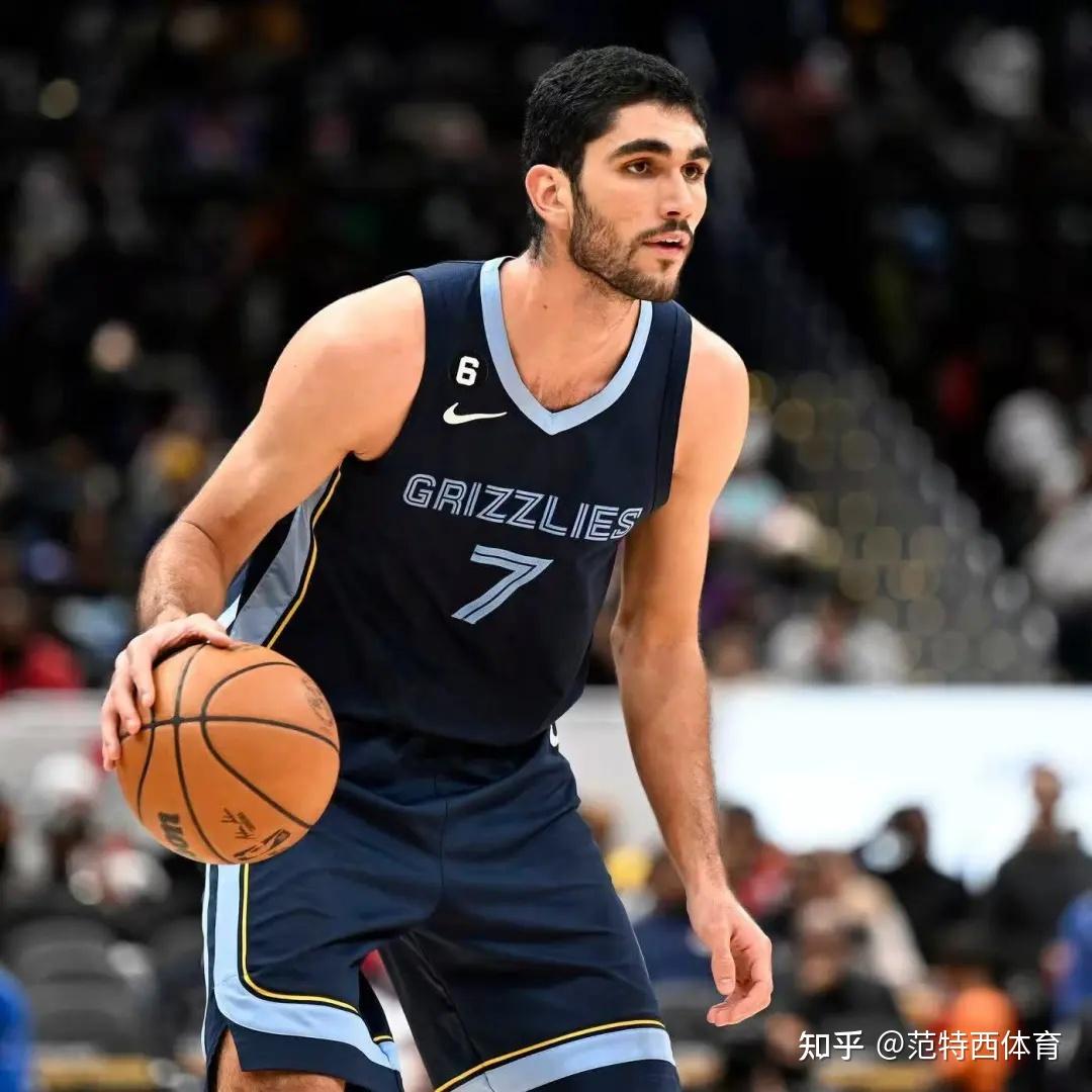 开云APP-关键时刻体能课后，孟菲斯灰熊复出首秀备战NBA常规赛，质疑声仍在，球队文化再被提及的简单介绍
